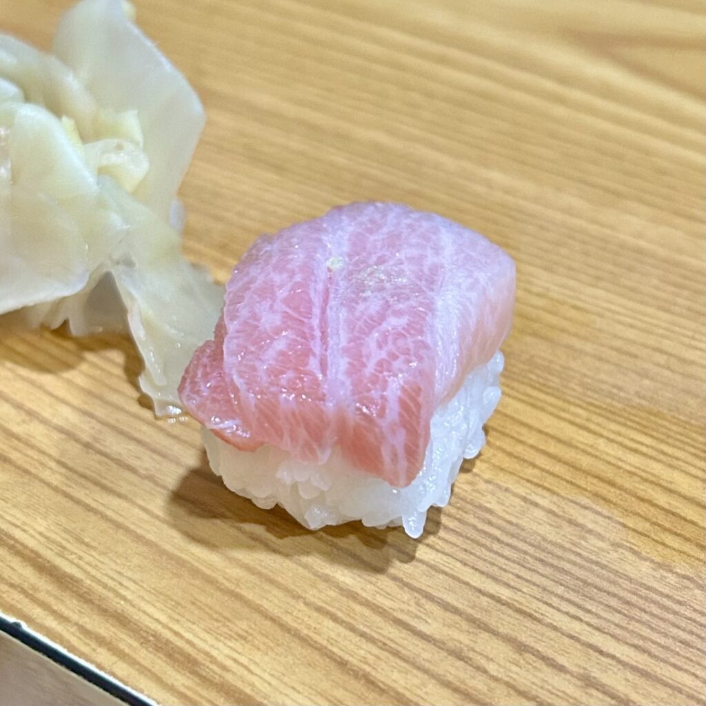 鮪大トロの寿司