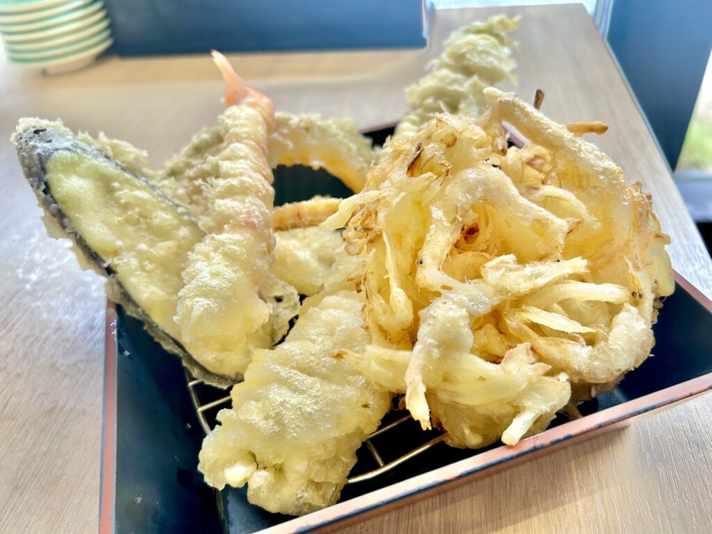 七福の天ぷらの盛り合わせ