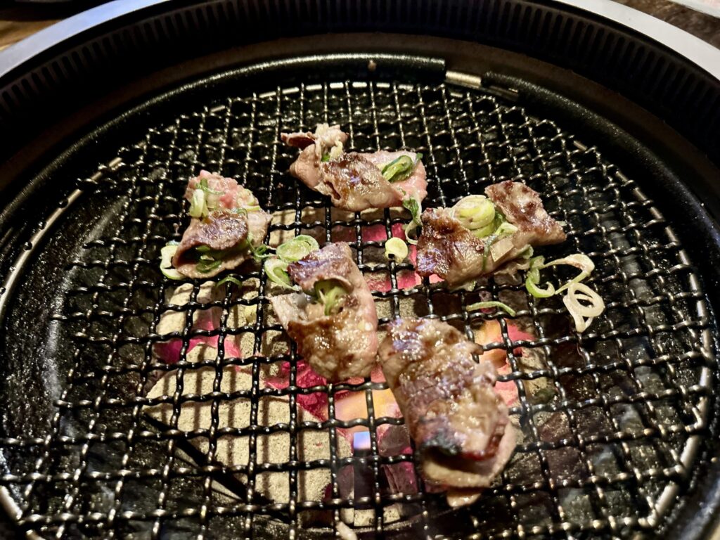 焼き上げられたネギタン塩
