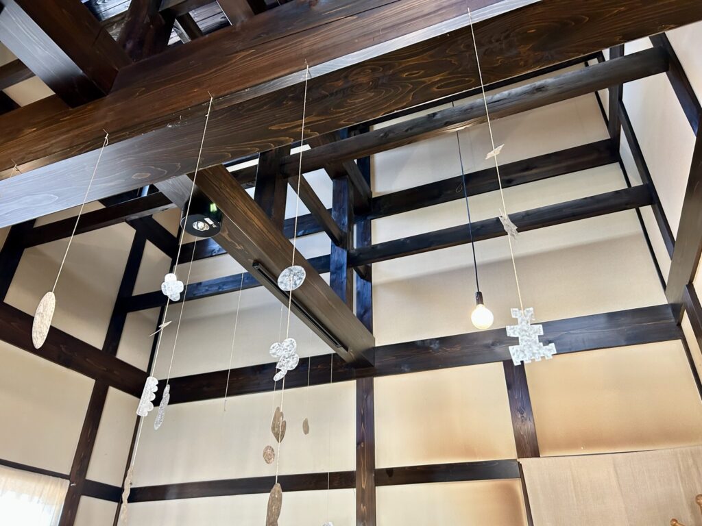 輪島市のHosi bosi coffeeの落ち着いた店内