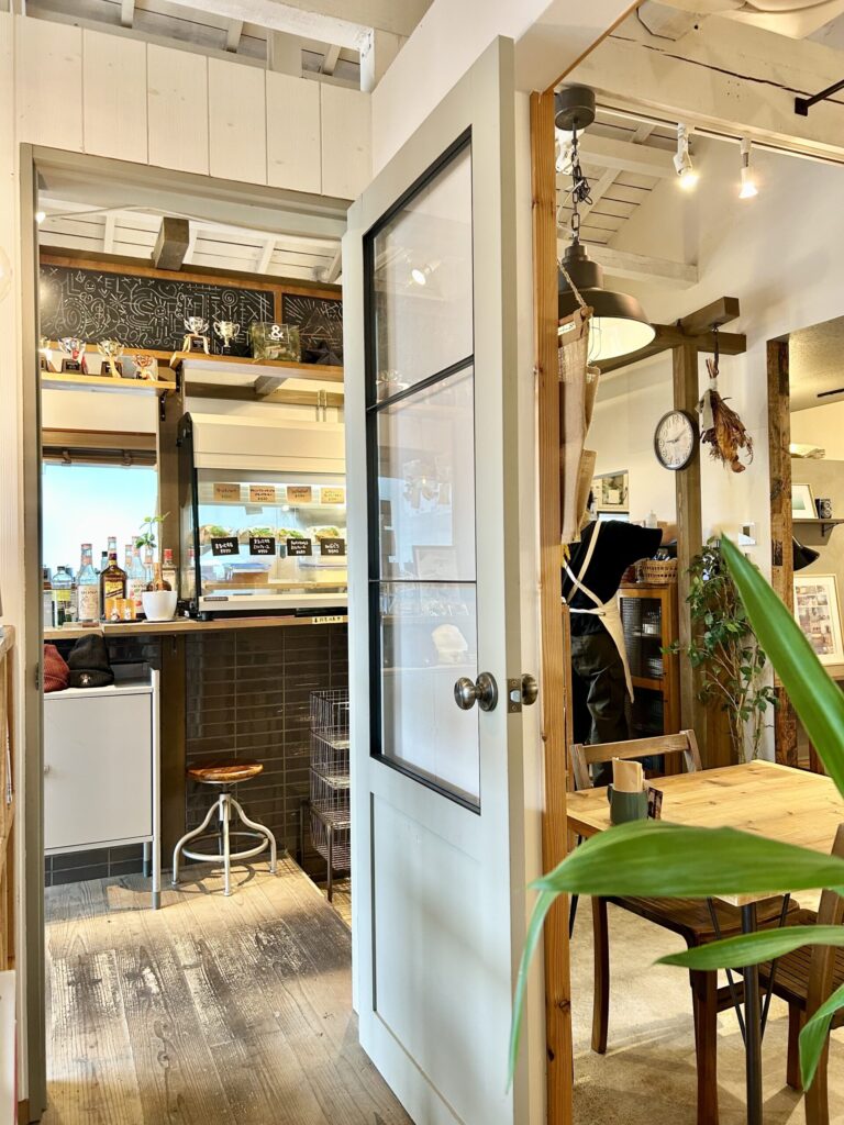 ＆Sandの店内